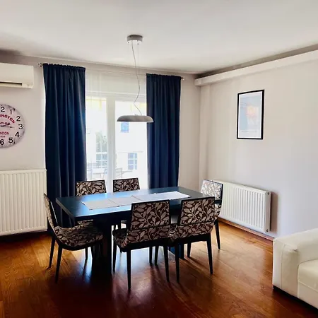 Luka Apartment